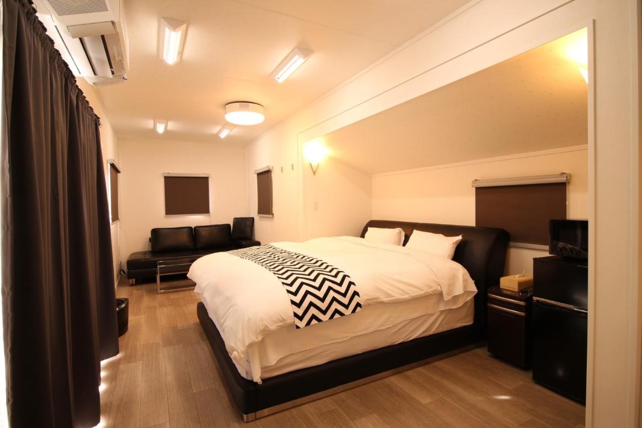 Mount Fuji Panorama Glamping Guest House ฟูจิคาวากุจิโกะ ภายนอก รูปภาพ