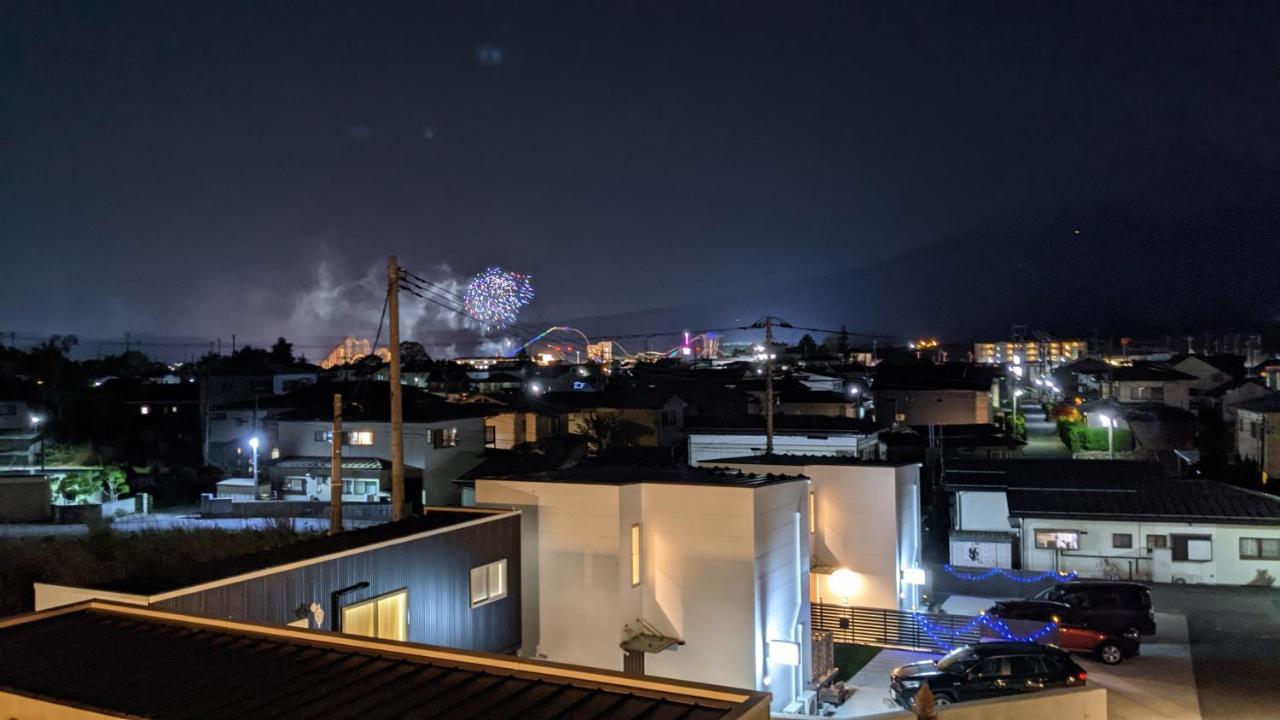Mount Fuji Panorama Glamping Guest House ฟูจิคาวากุจิโกะ ภายนอก รูปภาพ