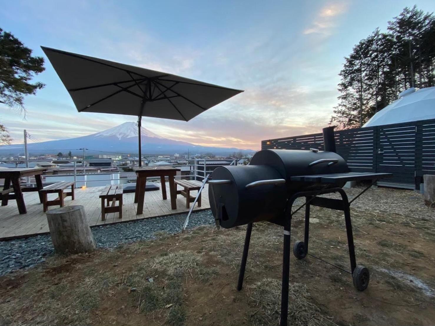 Mount Fuji Panorama Glamping Guest House ฟูจิคาวากุจิโกะ ภายนอก รูปภาพ